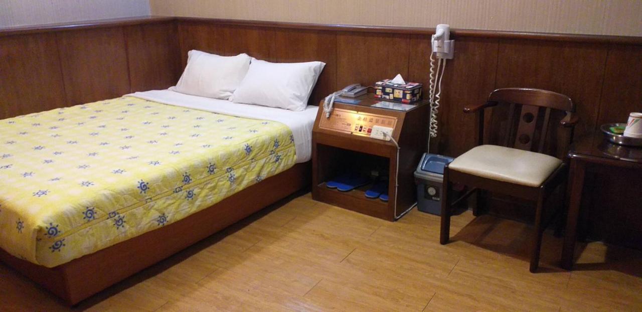 Jin Ge Hot Spring Hotel 자오시 외부 사진